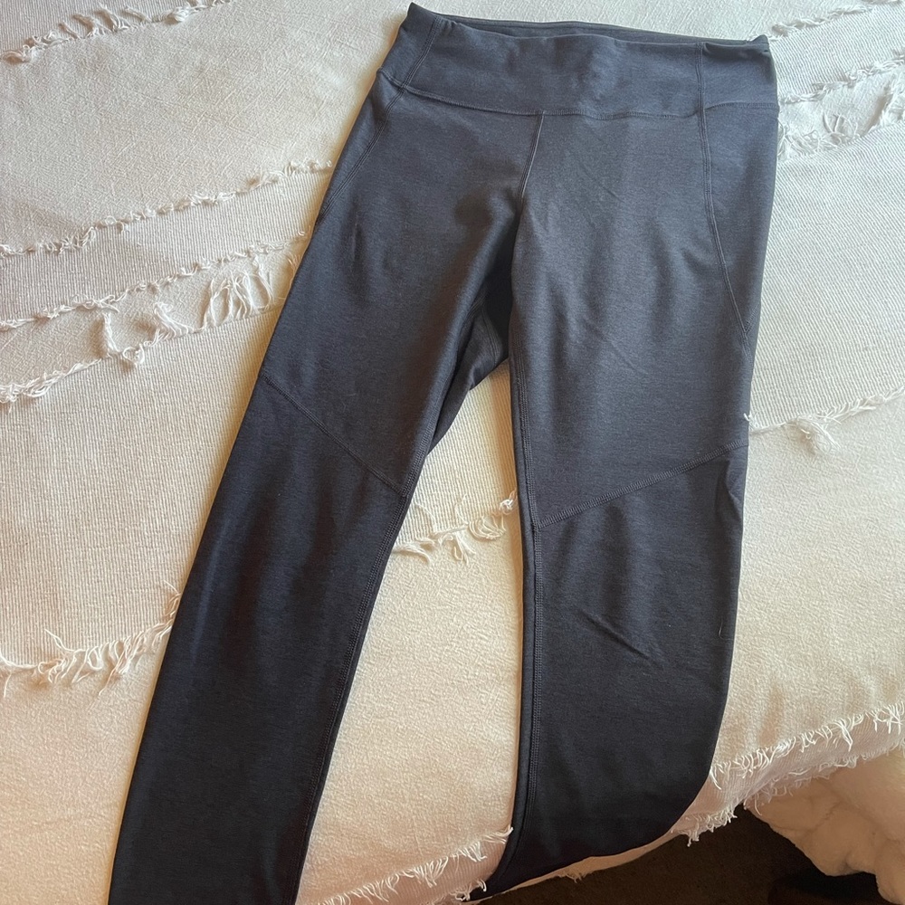 Outdoor Voices Dark Gray Leggings - Size Medium